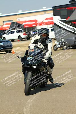 media/Sep-20-2025-TrackDaz (Sat) [[27f0cde673]]/Around the Pits/